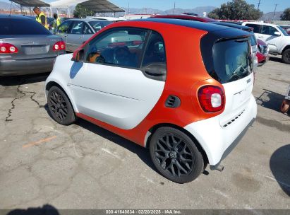 2016 SMART FORTWO PASSION/PRIME/PROXY/PURE White  Gasoline WMEFJ5DA3GK050642 photo #4