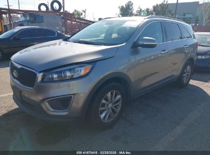 2016 KIA SORENTO 2.4L LX Brown  Gasoline 5XYPG4A35GG120195 photo #3