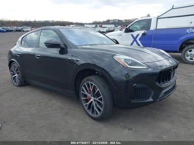 2023 MASERATI GRECALE MODENA ZN682AVM4P7434727 photo #1
