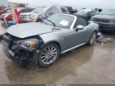 2017 FIAT 124 SPIDER LUSSO JC1NFAEK2H0130052 photo #3