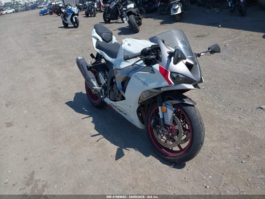 2025 KAWASAKI ZX636 K JKBZXJJ14SA020156 photo #1