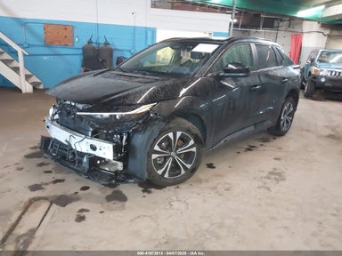 2024 TOYOTA BZ4X XLE JTMABACA3RA079955 photo #3