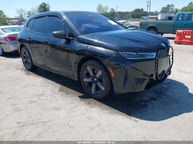 2024 BMW IX M60 Black  Electric WB533CF06RCN40621 photo #1