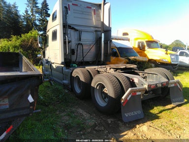 2016 VOLVO VN VNL Gold  Diesel 4V4NC9EJ2GN958352 photo #4