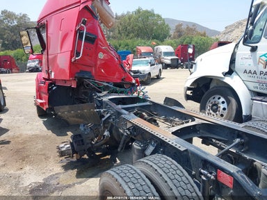 2015 VOLVO VN VNL Red  Diesel 4V4NC9EH8FN908311 photo #4