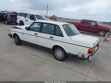1991 VOLVO 240 YV1AA8844M1437694 photo #4