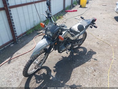 2024 YAMAHA XT250 JYADG24E8RA018070 photo #3