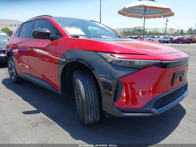 2025 TOYOTA BZ4X XLE JTMAAAAA6SA060294 photo #1