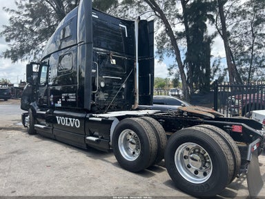 2020 VOLVO VNL   Diesel 4V4NC9TL2LN255803 photo #4