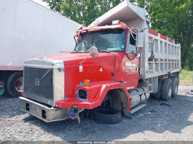 2000 VOLVO ACL 4V5SC2JH1YN520559 photo #3