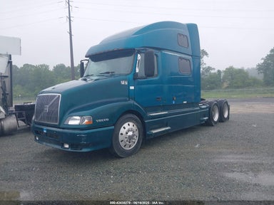 2001 VOLVO VN VNL Green  Diesel 4V4NC9TJX1N325933 photo #3