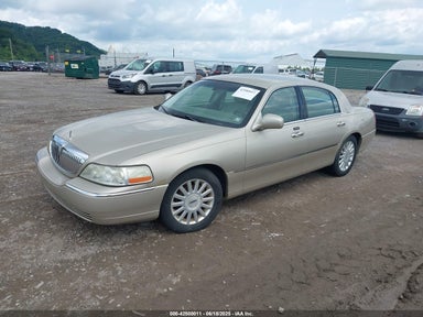 2005 LINCOLN TOWN CAR SIGNATURE 1LNHM81W35Y614828 photo #3