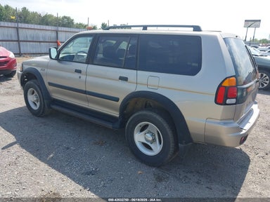 2001 MITSUBISHI MONTERO SPORT ES/LS Silver  Gasoline JA4LS21H21P013097 photo #4