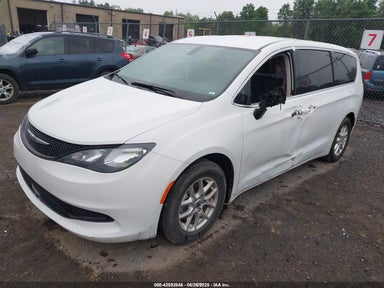 2022 Chrysler Voyager Lx white van flexible 2C4RC1CG8NR223820 photo #3