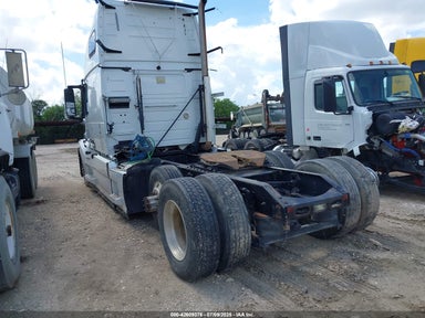2016 VOLVO VN VNL White  Diesel 4V4NC9EH6GN934570 photo #4