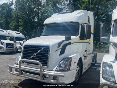 2014 VOLVO VN VNL   Diesel 4V4NC9EH9EN177435 photo #3