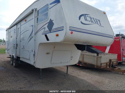 KEYSTONE KEYSTONE 2002. Lot# 30076757. VIN 4YDF2802827305595. Photo 1