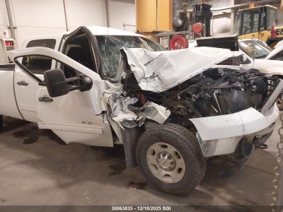 1GT4K0BG4AF108741 GMC SIERRA Photo 1