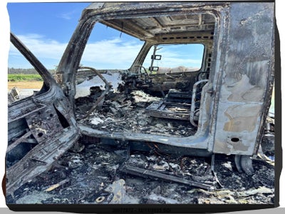 4V4NC9KKX9N270454 VOLVO VN Photo 1