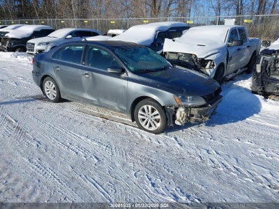 VOLKSWAGEN JETTA 2017. Lot# 30081535. VIN 3VWDB7AJ2HM271885. Photo 1