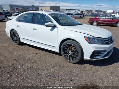 VOLKSWAGEN PASSAT 2016. Lot# 30090792. VIN 1VWCS7A38GC037893. Photo 1