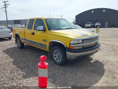 CHEVROLET SILVERADO 2001. Lot# 30069915. VIN 1GCEK19TX1Z237479. Photo 1