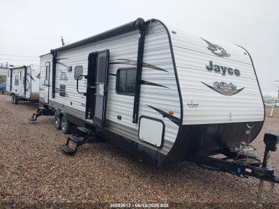 JAYCO JAY FLIGHT 2018. Lot# 30092612. VIN 1UJBJ0BR7J75X0362. Photo 1