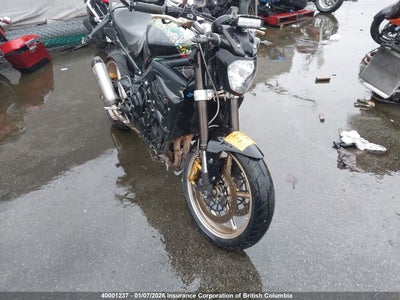 SMTD02NE7CT533534 TRIUMPH STREET TRIPLE Photo 1