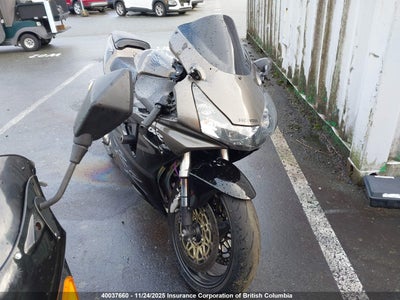 JH2SC50203M100280 HONDA CBR900 Photo 1