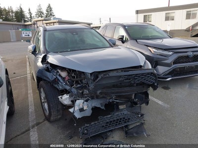 7MUBAABG5NV001757 TOYOTA COROLLA CROSS Photo 1