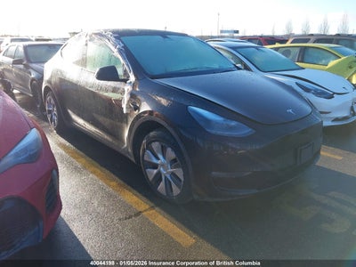 7SAYGAEE4PF619935 TESLA MODEL Y Photo 1