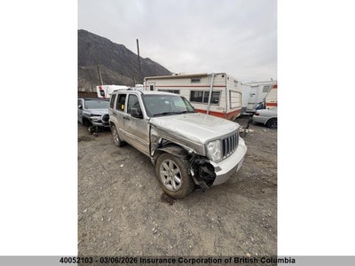 1J8GN58K38W260770 JEEP LIBERTY Photo 1