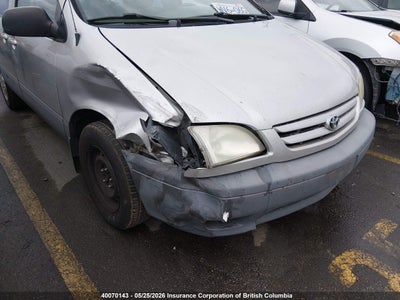 TOYOTA SIENNA 2001. Lot# 40070143. VIN 4T3ZF19C21U366953. Photo 1