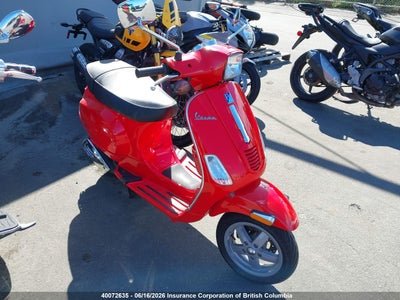 VESPA LX 2010. Lot# 40072635. VIN ZAPC386B8A5501300. Photo 1