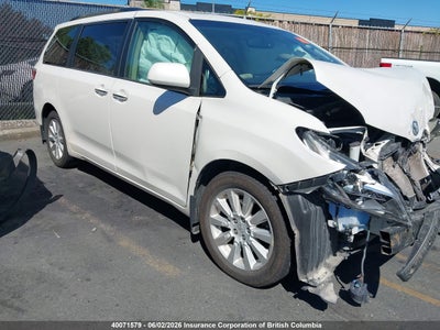 TOYOTA SIENNA 2015. Lot# 40071579. VIN 5TDDK3DC1FS107775. Photo 1