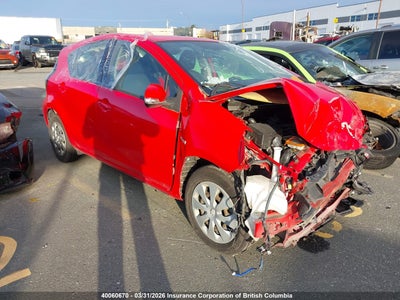 TOYOTA PRIUS C 2015. Lot# 40060670. VIN JTDKDTB31F1097945. Photo 1