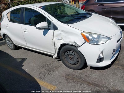 TOYOTA PRIUS 2014. Lot# 40074121. VIN JTDKDTB34E1066817. Photo 1