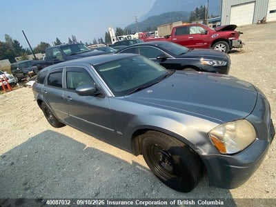 2D4FV47VX6H539625 DODGE MAGNUM Photo 1