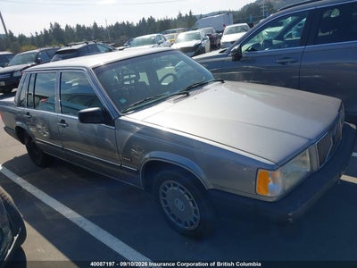 1990 VOLVO 740