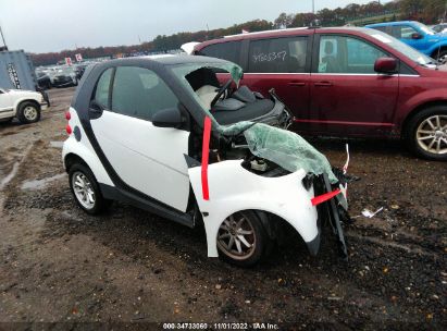 2009 Smart Fortwo white vin: WMEEJ31X79K219119