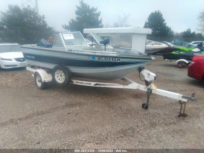 CRESTLINER 16FT 1990. Lot# 35313320. VIN 00000N0R29028E090. Photo 1