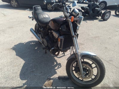 HONDA VF1100 1985. Lot# 36734129. VIN 1HFSC1202FA202446. Photo 1