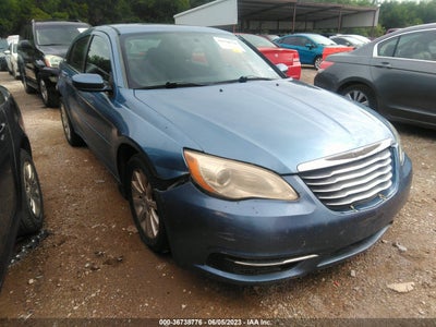 CHRYSLER 200 V6 2011. Lot# 36738776. VIN 1C3BC1FG2BN545511. Photo 1