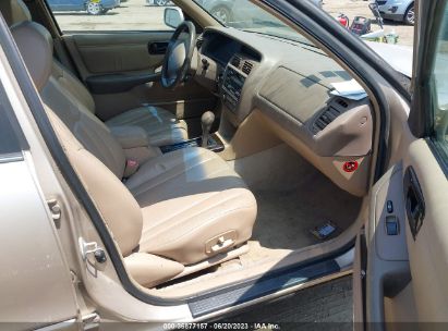 1997 toyota store avalon interior