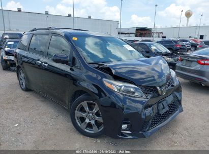 5TDXZ3DC7JS963986 2018 TOYOTA SIENNA, photo no. 1