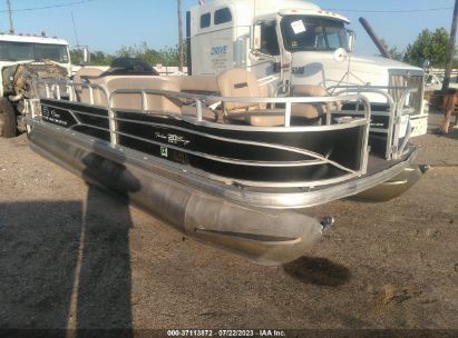 NEW DELEWARE INFLATEABLE FISHING PONTOON BOAT, LEFTY'S ONLINE AUCTION #  020