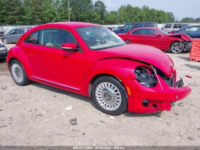 VOLKSWAGEN BEETLE COUPE 2014. Lot# 37115987. VIN 3VWJX7AT9EM632644. Photo 1
