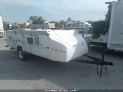 ALINER CT 2004. Lot# 37136500. VIN 1C9AS18174A237144. Photo 1