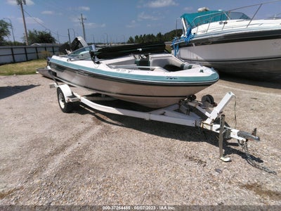 SEA RAY SEVILLE 1988. Lot# 37264485. VIN 00000B292136     . Photo 1