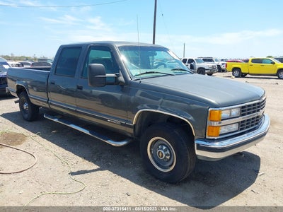 CHEVROLET C/K 3500 CREW CAB 1999. Lot# 37316411. VIN 1GCGC33J8XF085012. Photo 1